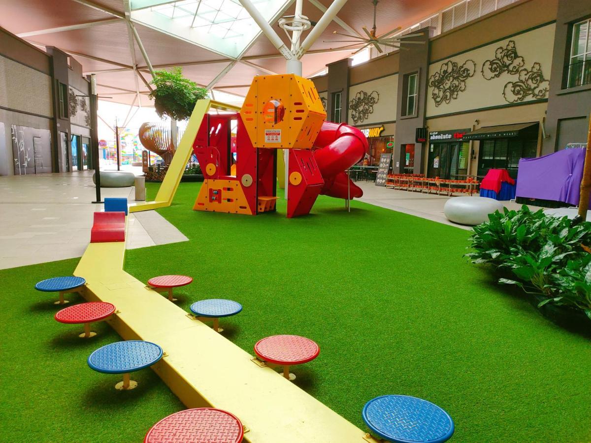 Legoland 3Min Lakeview Happyrainbowsuite 7Pax 2R2B Nusajaya  Exterior photo