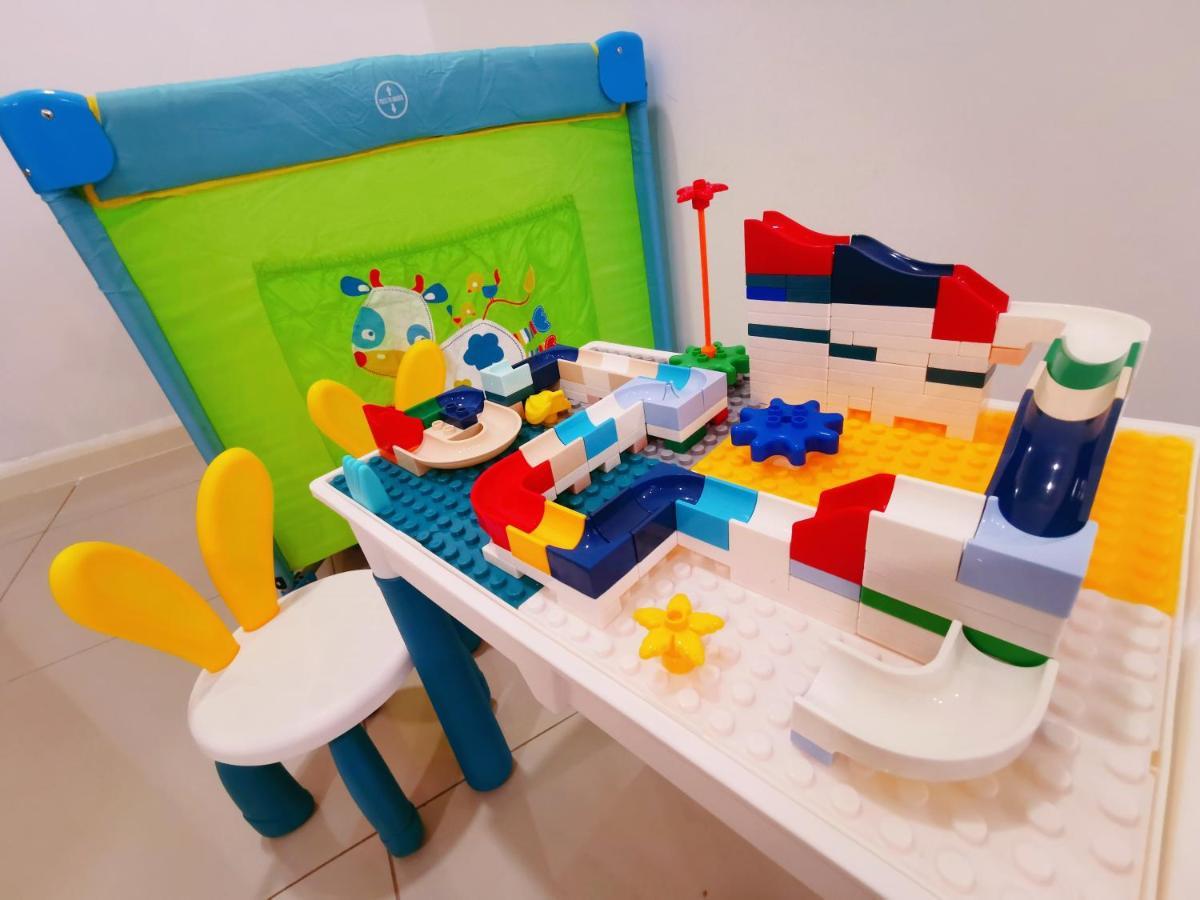 Legoland 3Min Lakeview Happyrainbowsuite 7Pax 2R2B Nusajaya  Exterior photo
